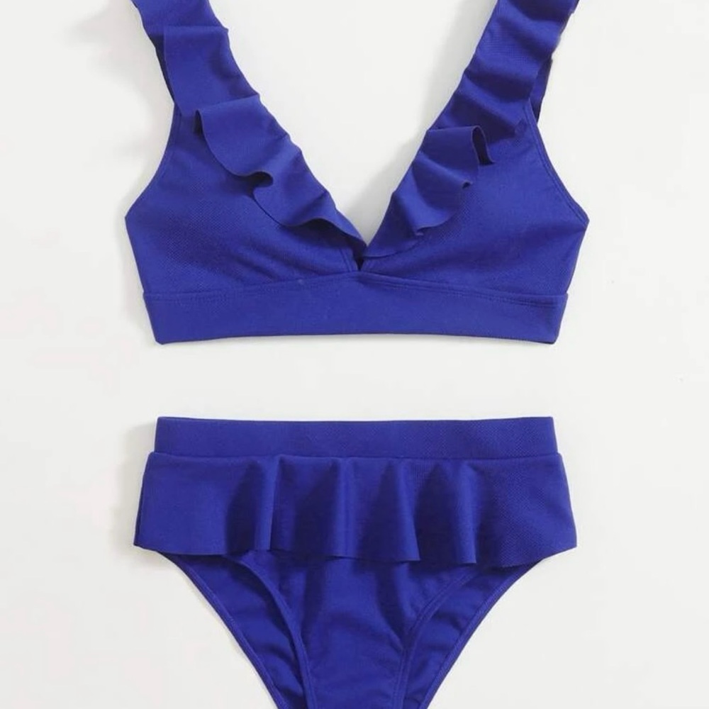 SHEIN Ruffle V Neck Bikini Swimsuit.  Size XL